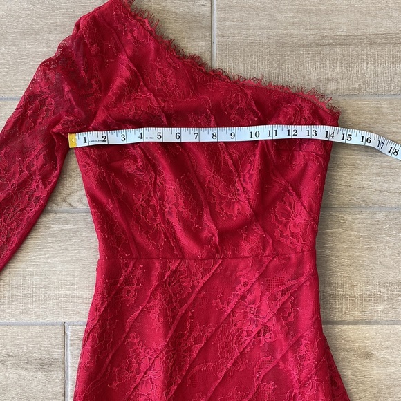 Lovers + Friends Off The Shoulder Red Lace Maxi Dress Size: XS - Picture 9 of 9